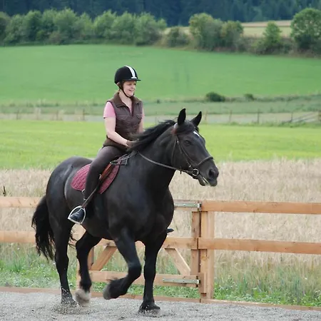 Bio-bauernhof Samerhof ファームステイ *